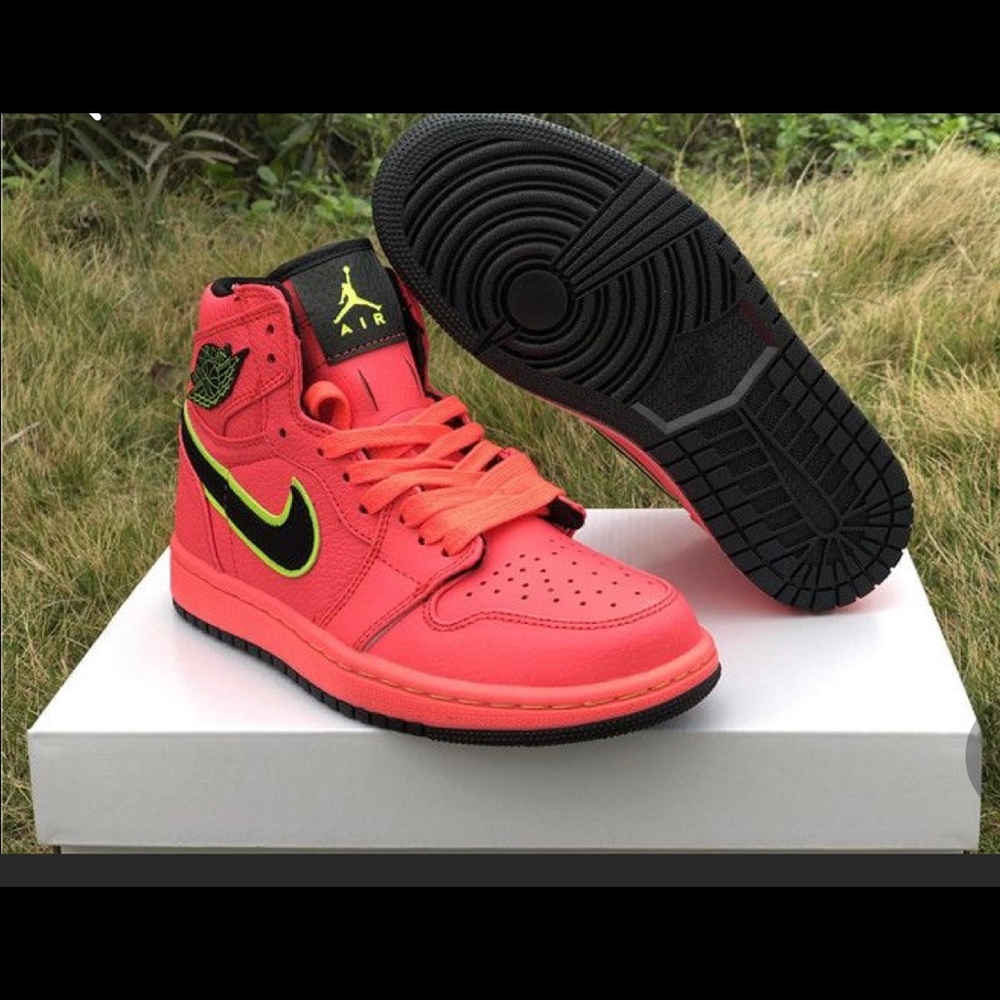 Women’s Nike  Air Jordan 1 High Premium Hot Punch